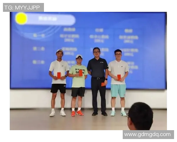 深圳网球队团队协作的成功经验与挑战分析探讨 深圳网球队团队协作的成功经验与挑战分析探讨