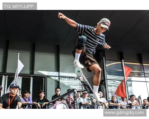 滑板之旅:深入杭州滑板队的耐力与激情探索 滑板之旅:深入杭州滑板队的耐力与激情探索