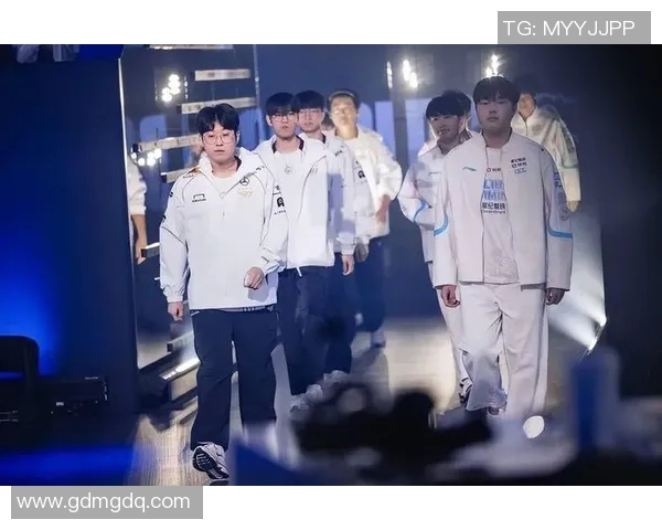 JDG战队的蜕变与成长：英雄联盟中的奋斗与荣耀之路