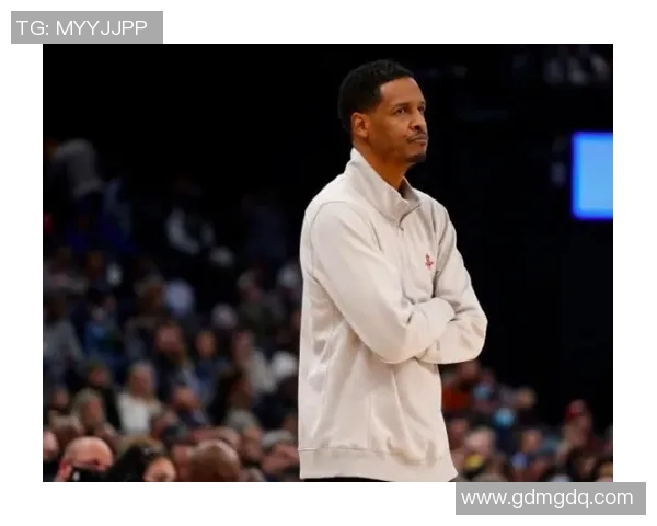 吴敏专访:从青涩球员到篮球教练的成长与反思之路 吴敏专访:从青涩球员到篮球教练的成长与反思之路