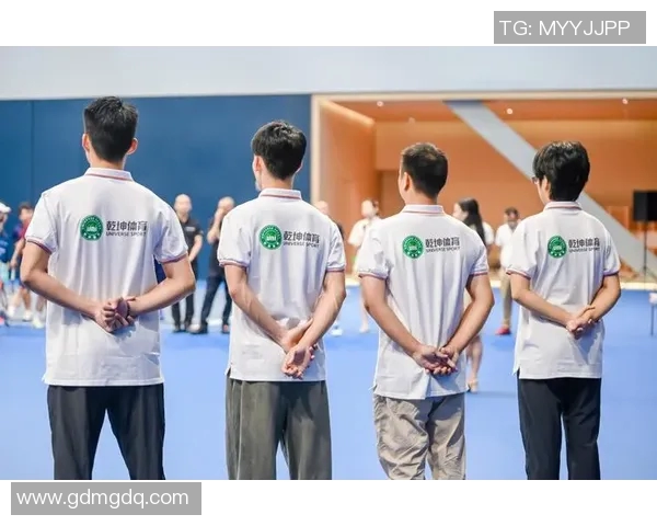 广州网球队的团队协作之道:如何在赛场上实现默契与胜利 广州网球队的团队协作之道:如何在赛场上实现默契与胜利